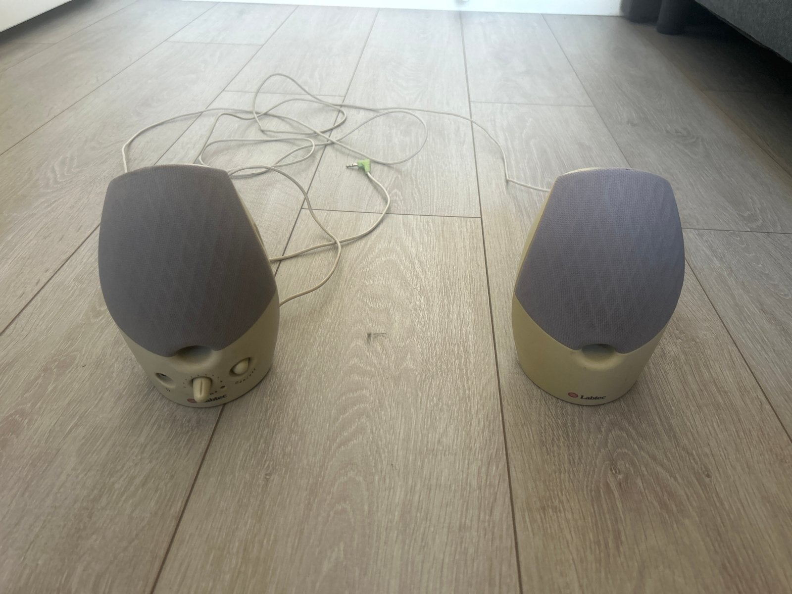 Labtec 2.0 PC Luidsprekerset, Ophalen, Gebruikt, Audiokanaal 2