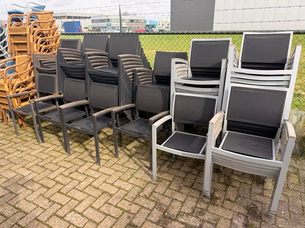 Aluminium stapelbare terrasstoelen teak stoelen terras, Tuin en Terras, Tuinstoelen, Ophalen of Verzenden, Zo goed als nieuw, Aluminium