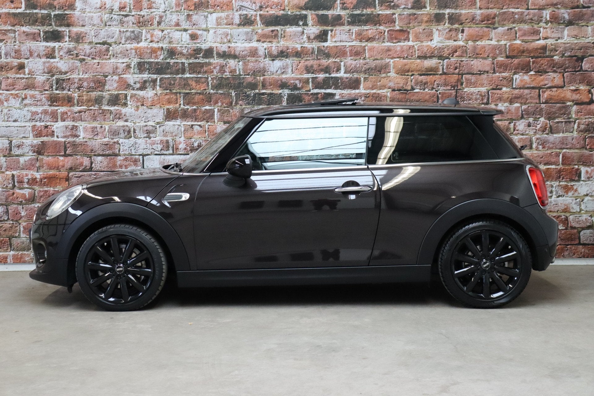 MINI Hatchback Cooper Chili Business 3 deurs / Navigatiesyst, Voorwielaandrijving, 136 pk, Gebruikt, Euro 6