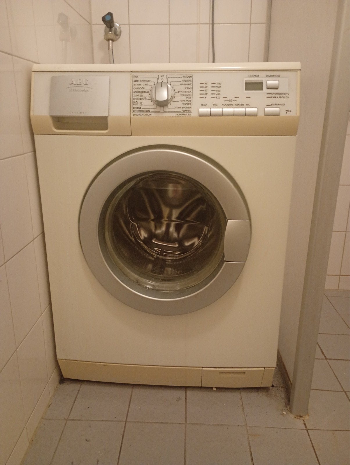 goed werkende wasmachine, Witgoed en Apparatuur, Wasmachines, Ophalen, Gebruikt, Energieklasse A of zuiniger, 85 tot 90 cm