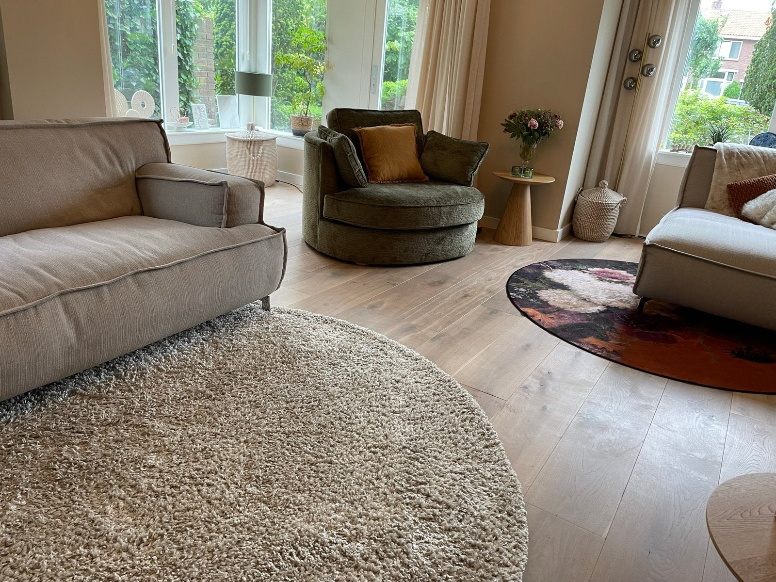 Vloerkleed rond, Huis en Inrichting, Ophalen, Gebruikt, Grijs, Minder dan 5 m²