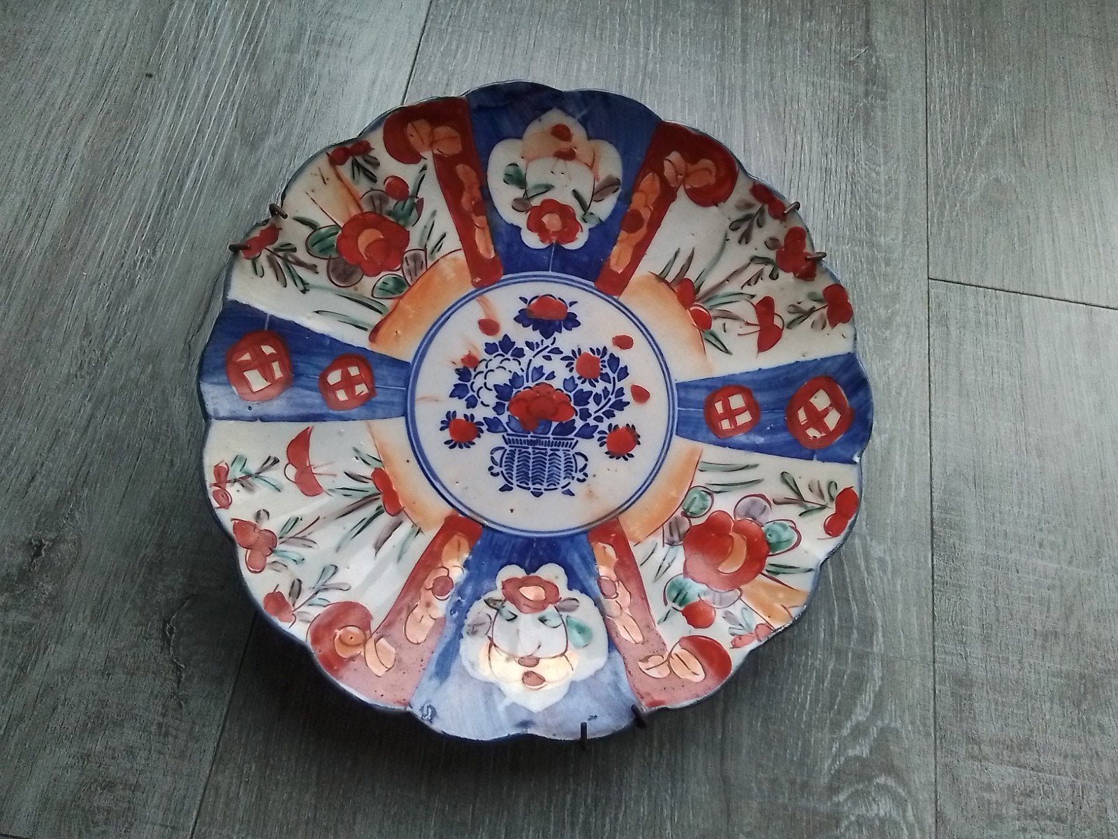 Oud porseleinen bord met ophang systeem 21,5 cm dia
Verzende, Antiek en Kunst, Ophalen of Verzenden