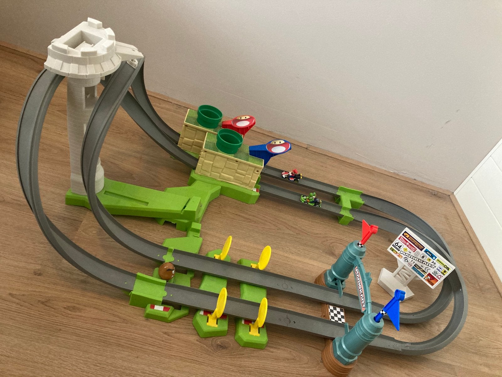 Mario kart race baan, Ophalen of Verzenden, Zo goed als nieuw