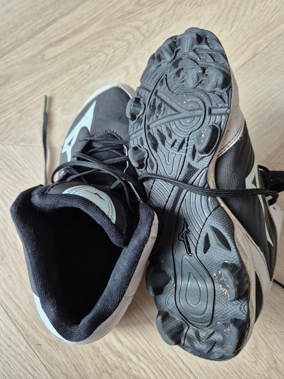 Mizuno Blade Korfbalschoenen - Maat 35, Ophalen, Gedragen, Mizuno, Sportschoenen