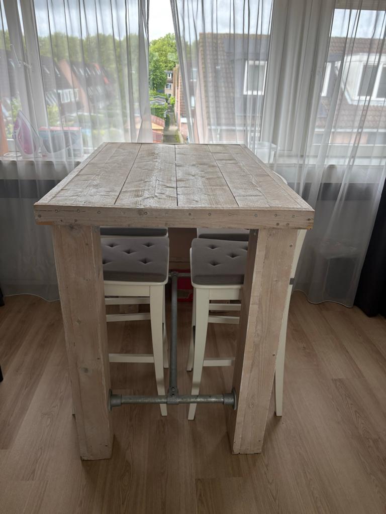Steigerhouten bartafel met 4 IKEA krukken, Ophalen, Gebruikt