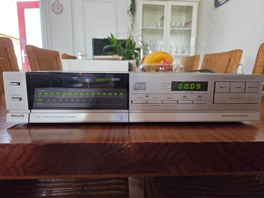 Philips CD303 CD-speler (1983) – Vintage High-End, Audio, Tv en Foto, Cd-spelers, Ophalen, Zo goed als nieuw, Philips