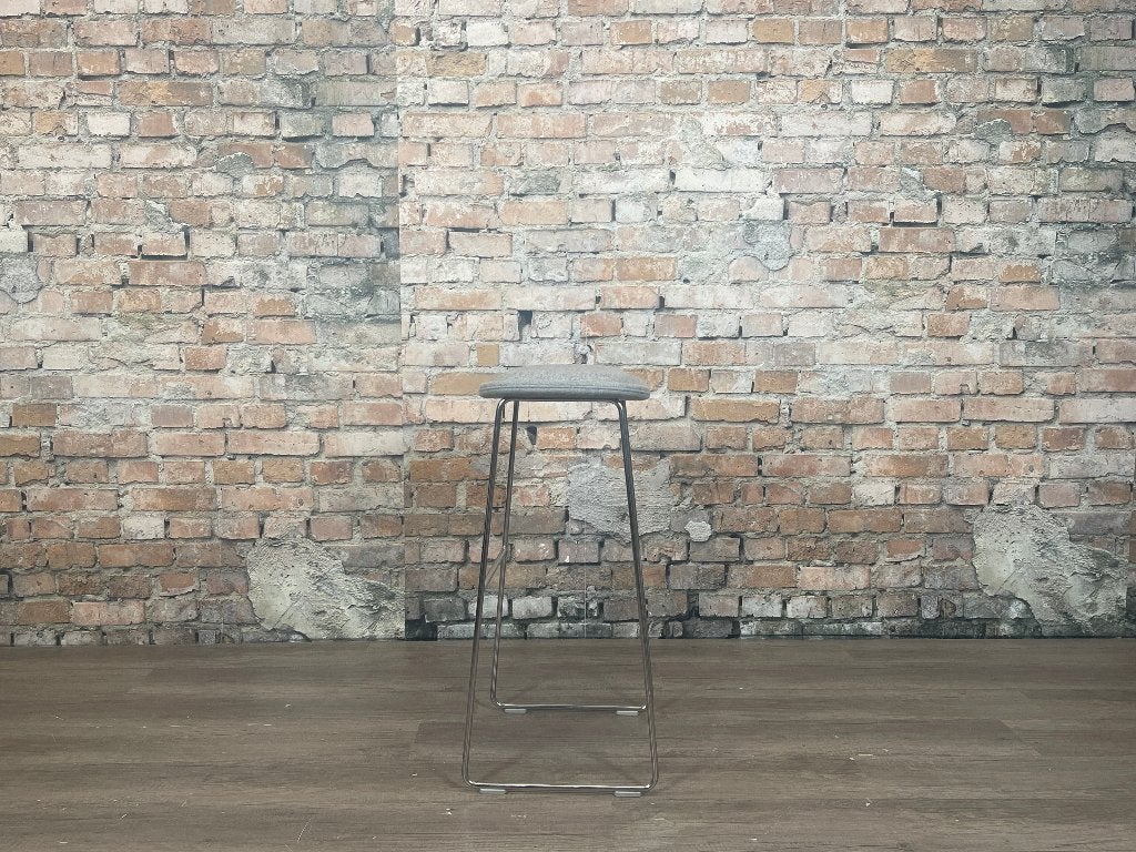 Cappellini Hi Pad Stool grijs bij TheReSales, Ophalen, 60 tot 90 cm, Zo goed als nieuw, 1 kruk