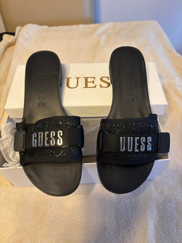 Guess Slippers - Zwart, Kleding | Dames, Schoenen, Slippers, Zwart, Nieuw, Ophalen of Verzenden