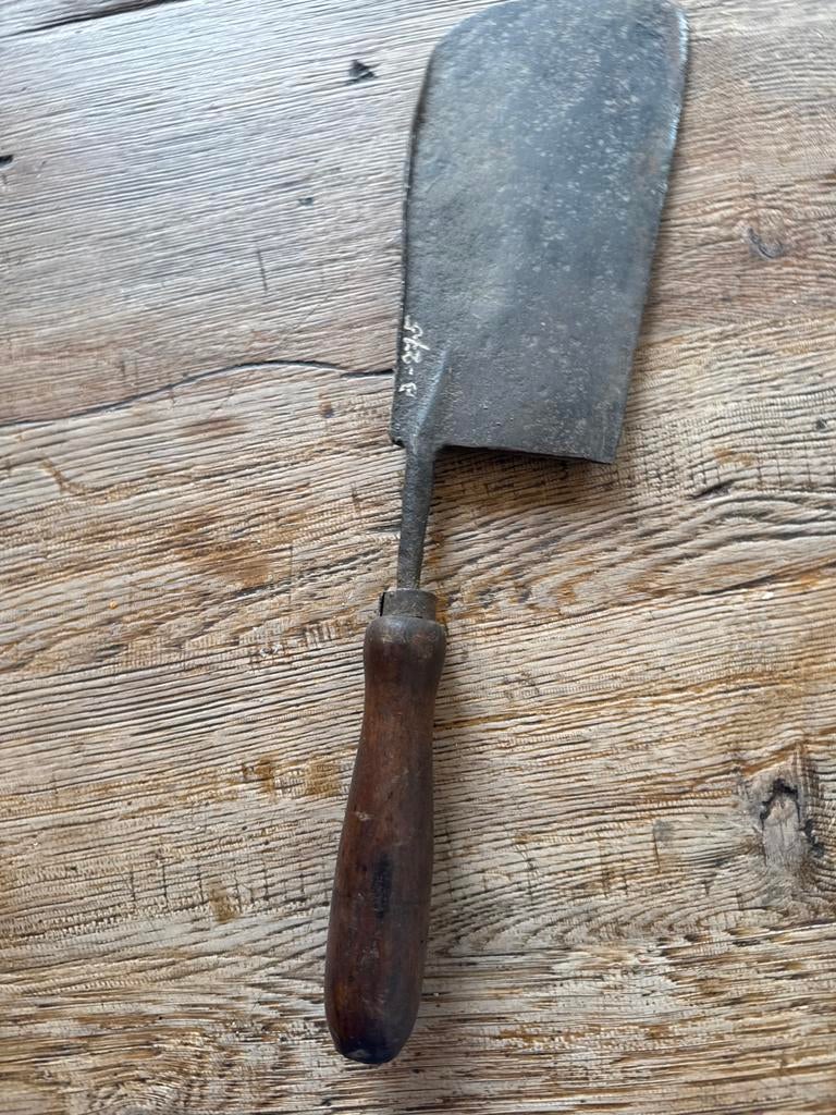 Antieke Vleesbijl / Hakmes met Houten Handvat, Antiek en Kunst, Ophalen of Verzenden