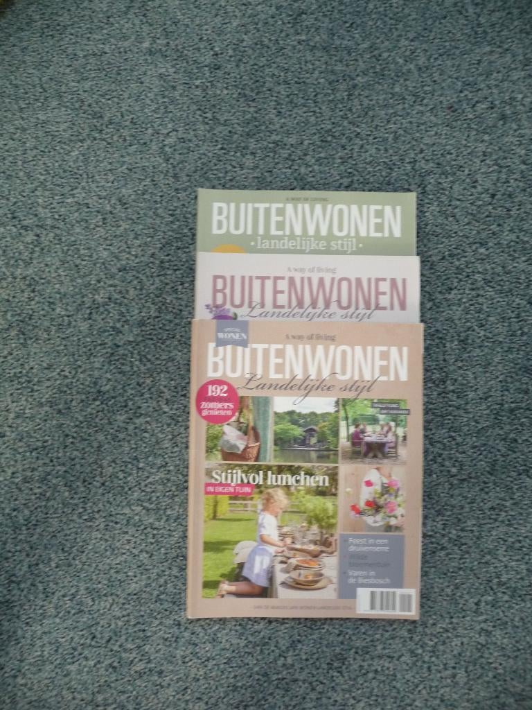 3 x Buitenwonen Landelijke Stijl, A way of living, Ophalen of Verzenden, Zo goed als nieuw, Overige typen