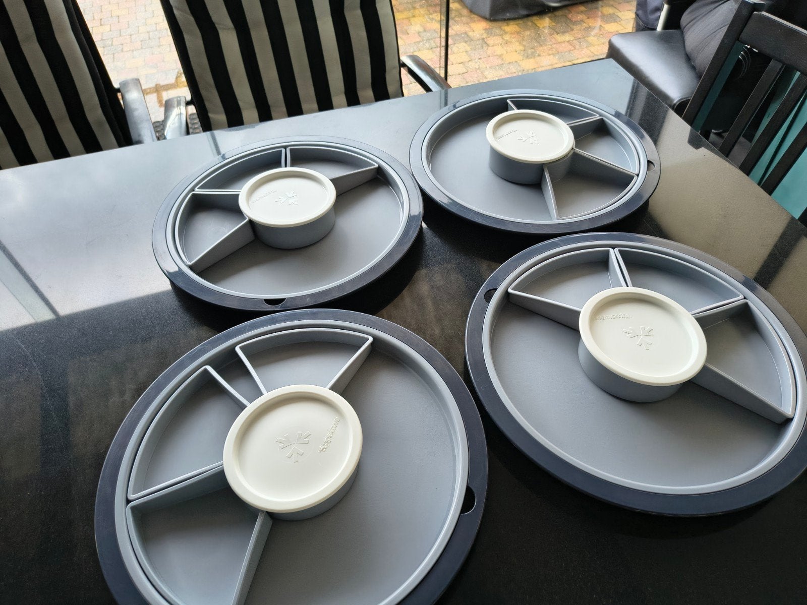 Tupperware Serveer- en bewaarschalen met compartimenten, Overige kleuren, Schaal, Ophalen of Verzenden, Met compartimenten