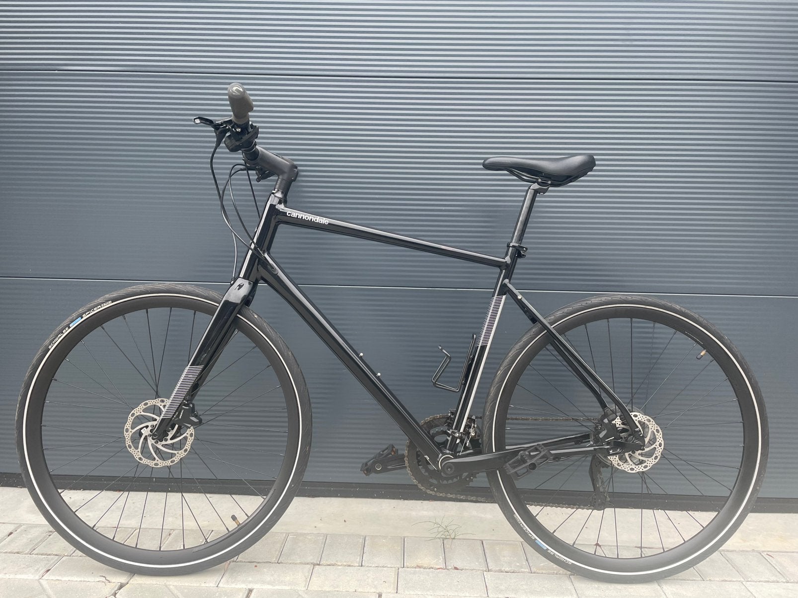 Cannondale Quick 3 Disc NIEUWSTAAT Mt. M/L, Fietsen en Brommers, Fietsen | Heren | Sportfietsen en Toerfietsen, 28 inch, Hybridefiets forenzenfiets