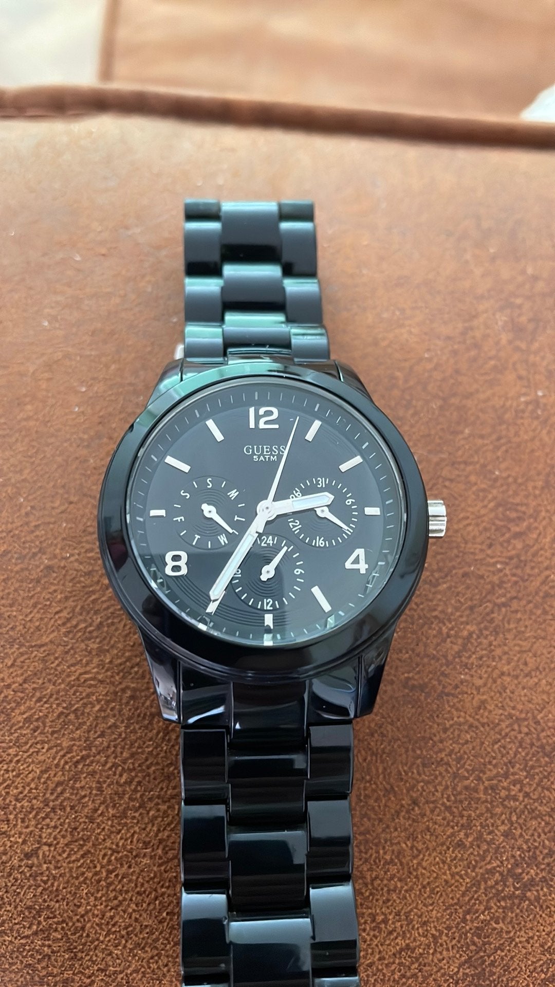 Mooi zwart horloge merk Guess - in prima staat!, Polshorloge, Kunststof, Zo goed als nieuw, Ophalen