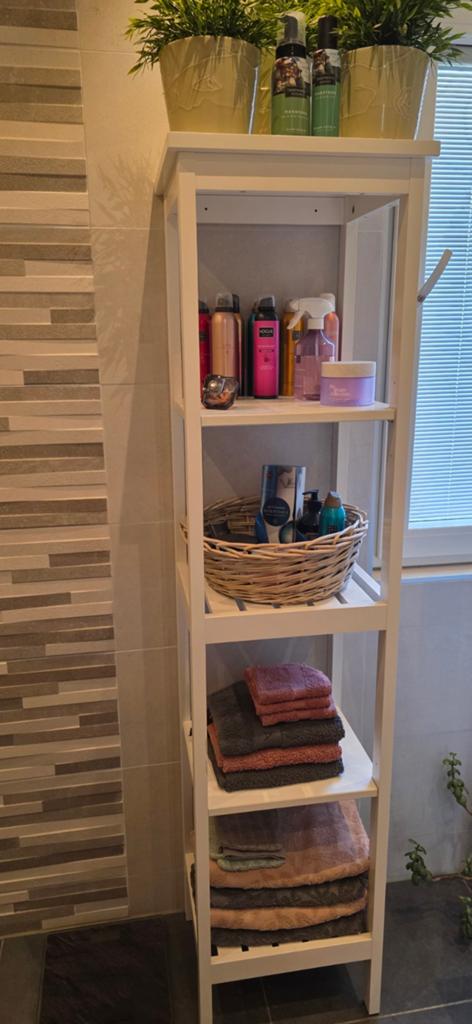 IKEA Hemnes Stellingkast Wit - Badkamerkast, Huis en Inrichting, Badkamer | Badkamermeubels, (Half)hoge kast, Minder dan 50 cm