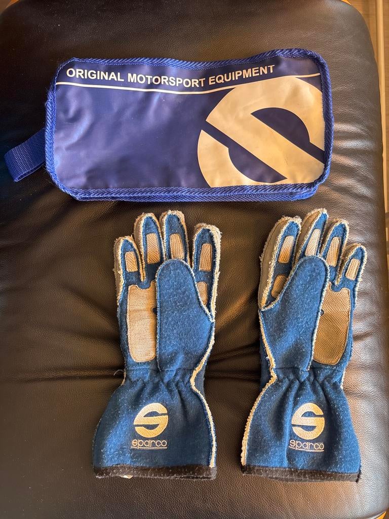 Sparco FIA racehandschoenen maat 9 – Made in Italy + tas, Ophalen of Verzenden, Gebruikt