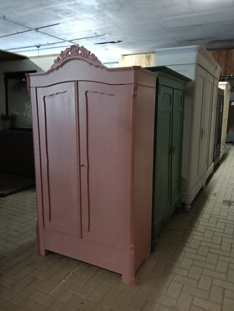 Leuke oude kast voor kinderkamer., Ophalen of Verzenden, Gebruikt, Jongetje of Meisje