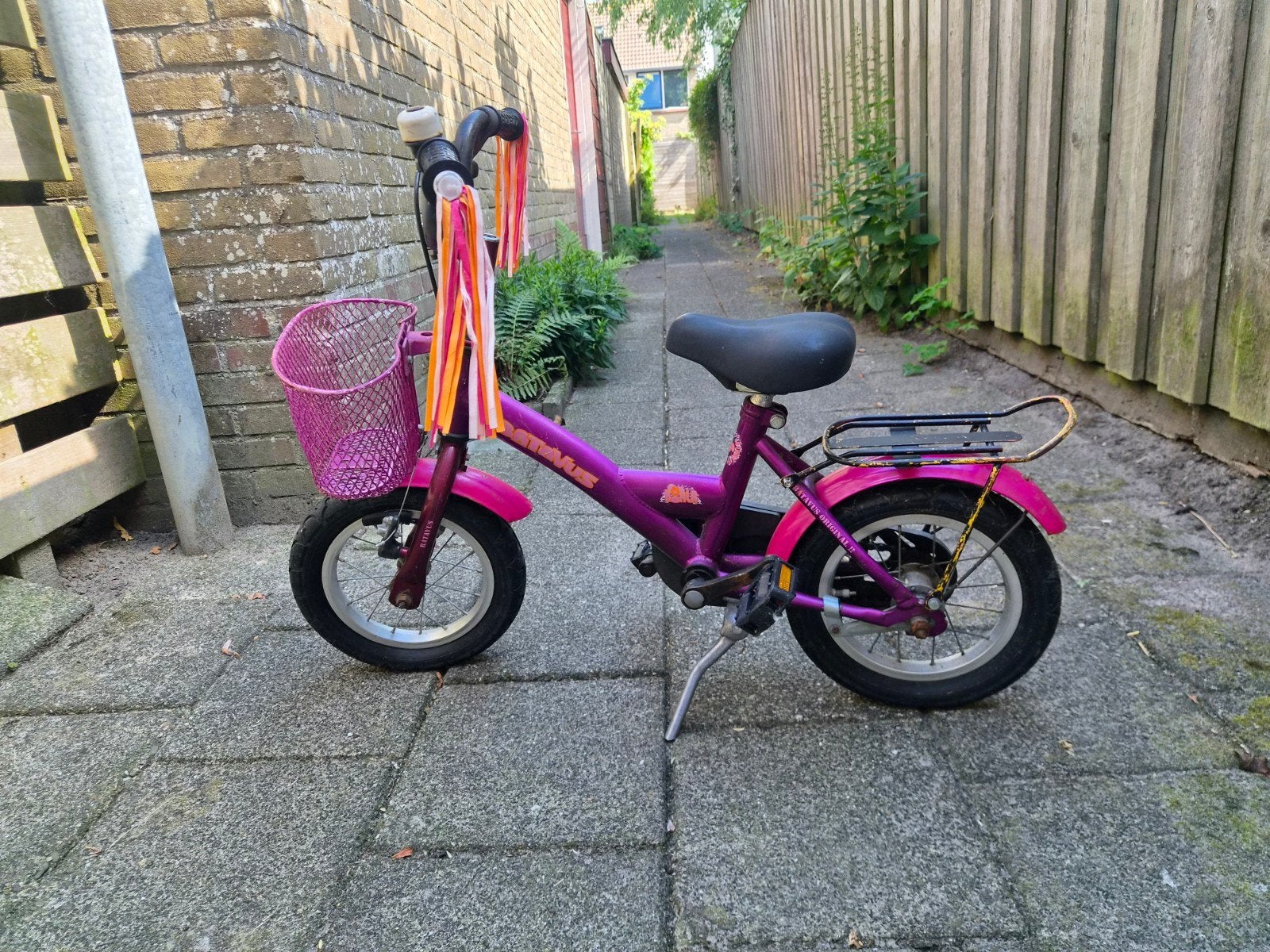 Batavus Koala kinderfiets 12 inch - Roze/Paars, Fietsen en Brommers, Terugtraprem, Gebruikt, Batavus®, Ophalen of Verzenden