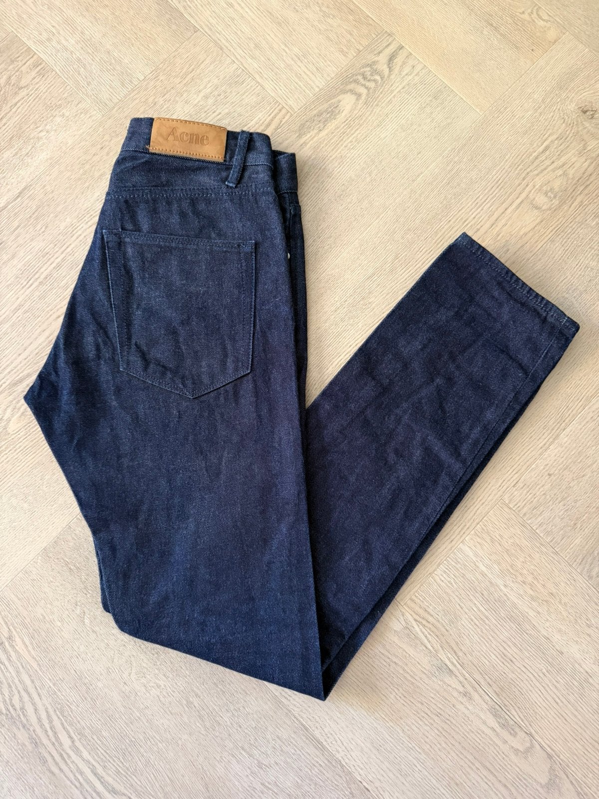 Acne Studios jeans W28/L32 – donkerblauw, Ophalen of Verzenden, Zo goed als nieuw, Blauw, W32 (confectie 46) of kleiner