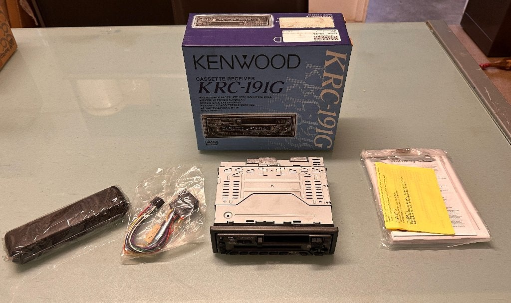 Kenwood KRC-191G cassette-autoradio – nieuw in doos (NOS), Ophalen of Verzenden, Nieuw