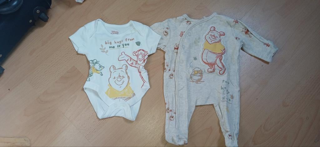 Nieuwe romper + boxpakje van Winnie De Poeh 0-1 maand, Jongetje of Meisje, Nieuw, Ophalen of Verzenden, Primark