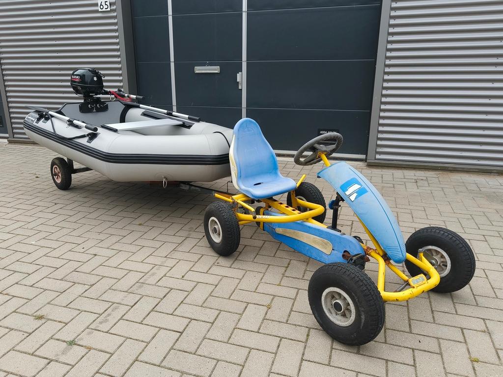 Motor boot 2.5pk met skelter en trailer, Ophalen, Zo goed als nieuw, Motor en Techniek