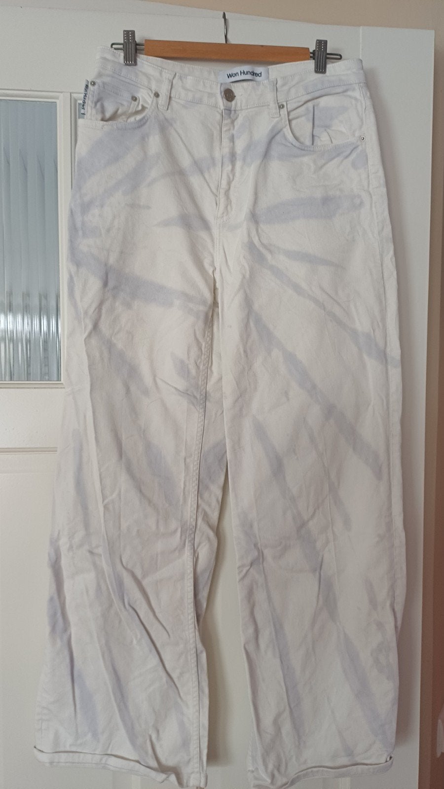 Won Hundred Jeans W31/L34 - Wit met lichtblauwe print, Ophalen of Verzenden, W30 - W32 (confectie 38/40), Gedragen, Wit