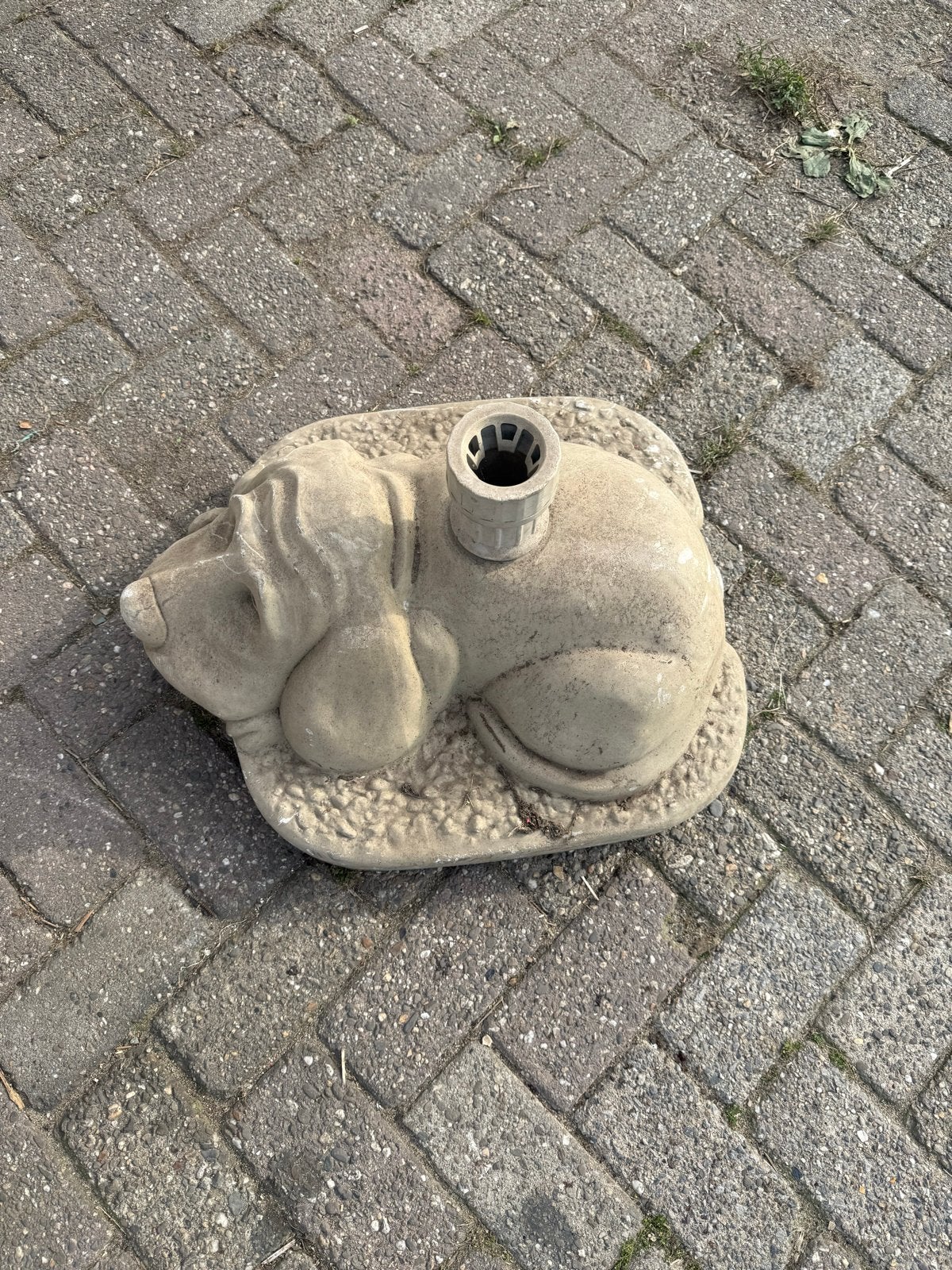Kunststof parasolvoet in de vorm van een hond, Tuin en Terras, Parasols, Ophalen, Gebruikt, Minder dan 1 meter, Parasolvoet