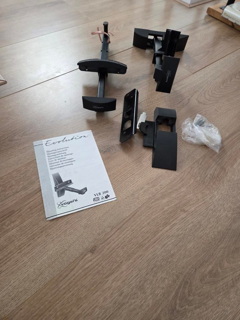 Vogel's ophangsysteem voor 2 speakers (VLB 200), Ophalen, Gebruikt, Overige typen, Overige merken