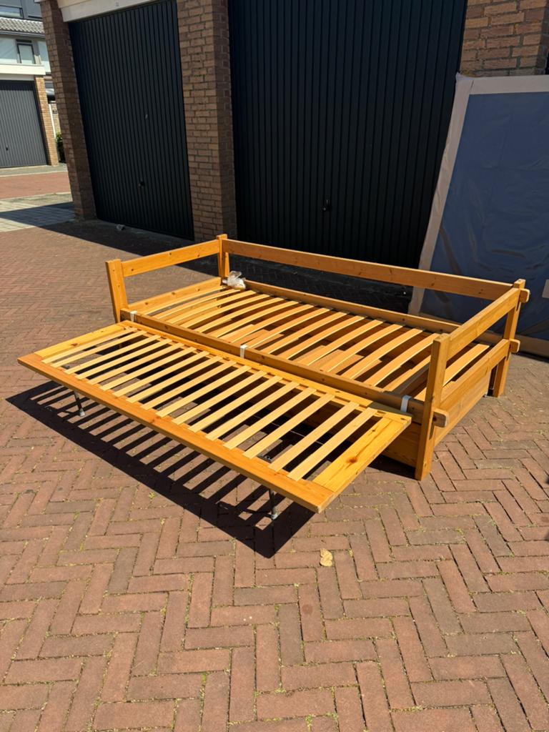 Houten bed uitklapbaar, Huis en Inrichting, Slaapkamer | Bedden, Ophalen, Gebruikt, Bruin, Hout