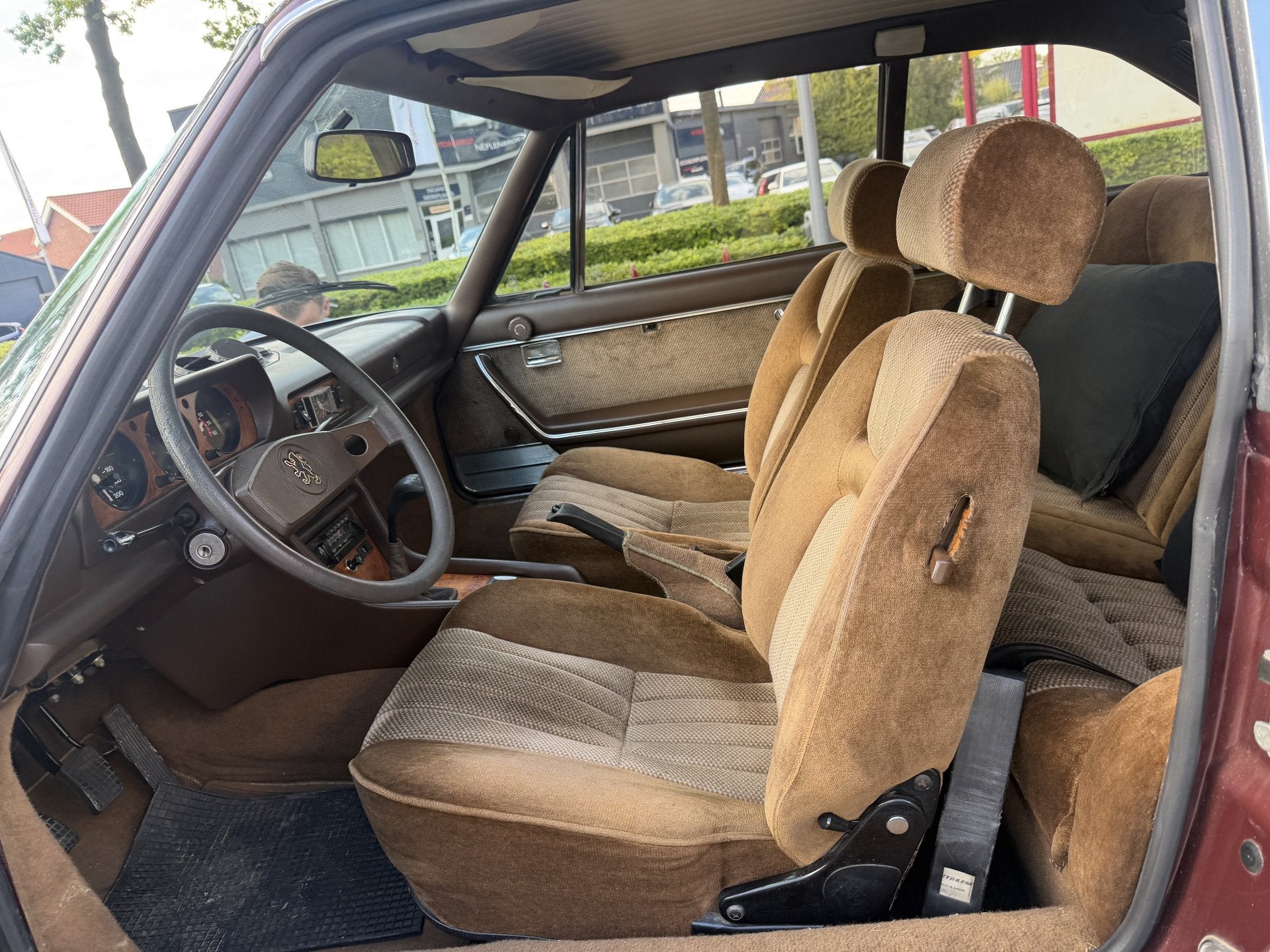 Peugeot 504 2.0 Coupé Injection 2.0 Inj. Bj. 1980 – Uniek, foto 8