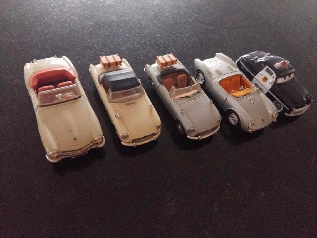 Mercedes mb190sl mgb 430 porsche ps 550 Disney sheriff

Prij, Ophalen of Verzenden, Auto