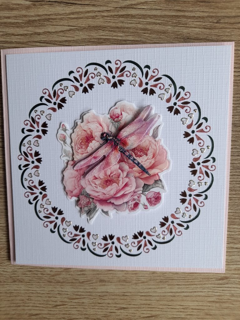 Handgemaakte Hobbydots wenskaart + envelop, Hobby en Vrije tijd, Kaarten | Zelfgemaakt, Verzenden, Nieuw, Overige thema's