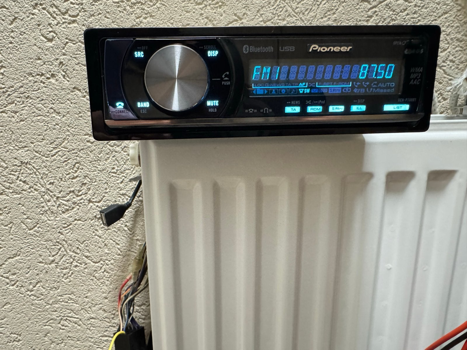 Pioneer DEH-P700BT autoradio met Bluetooth en USB, Auto diversen, Ophalen of Verzenden, Zo goed als nieuw