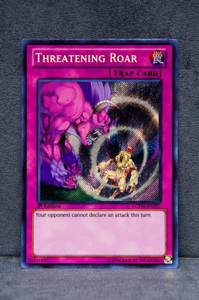 Yu-Gi-Oh! Threatening Roar LCYW-EN297 Secret Rare 1st EX, Ophalen of Verzenden, Zo goed als nieuw, Losse kaart, Foil