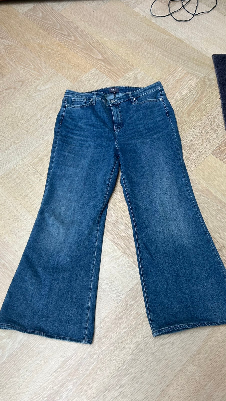 NYDJ wijd model maat 14, Kleding | Dames, Ophalen, Nieuw, Blauw, W33 - W36 (confectie 42/44)
