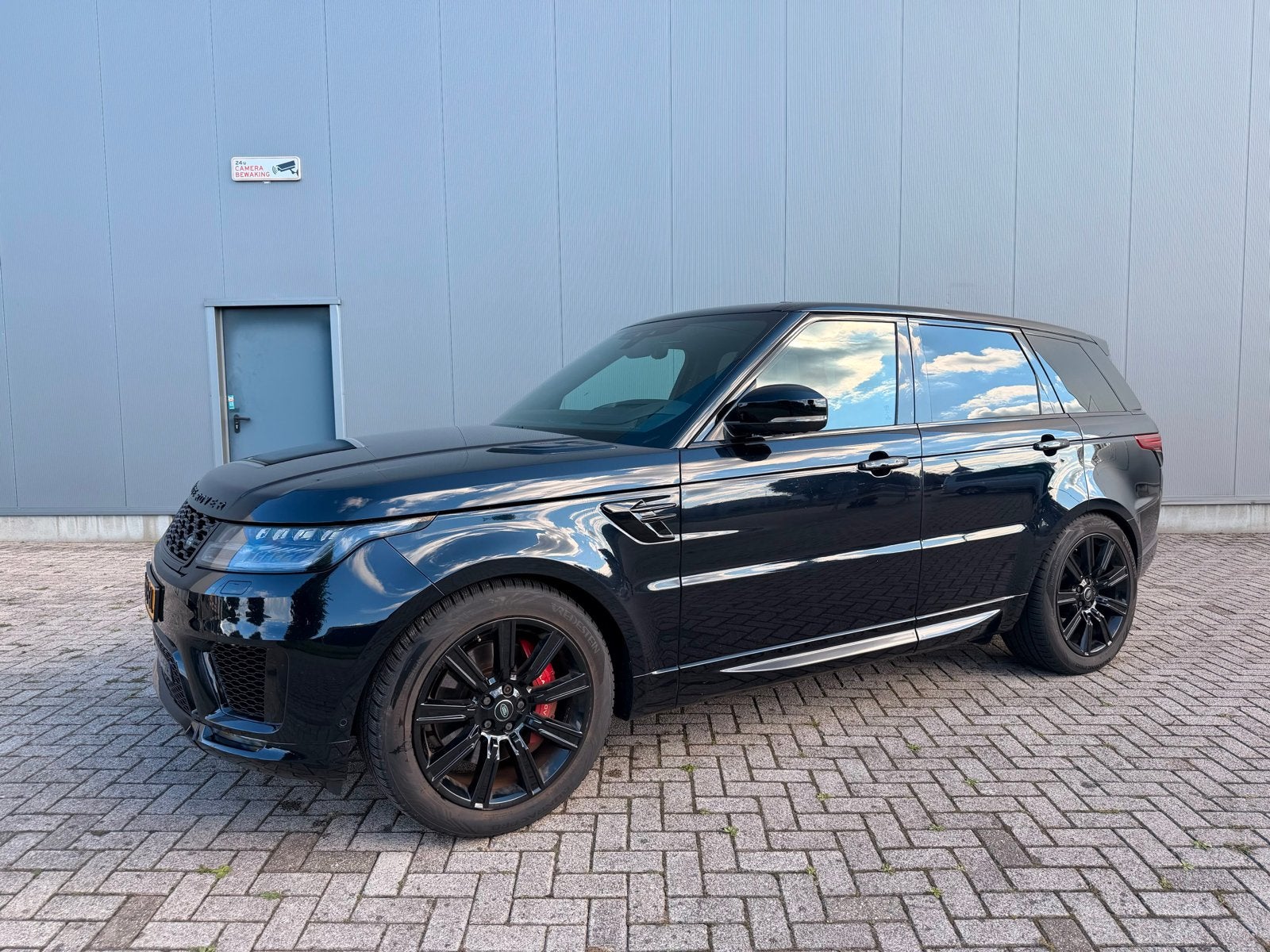 Range Rover sport 2.0 P400e, Automaat, Zwart, 4 cilinders, 2500 kg