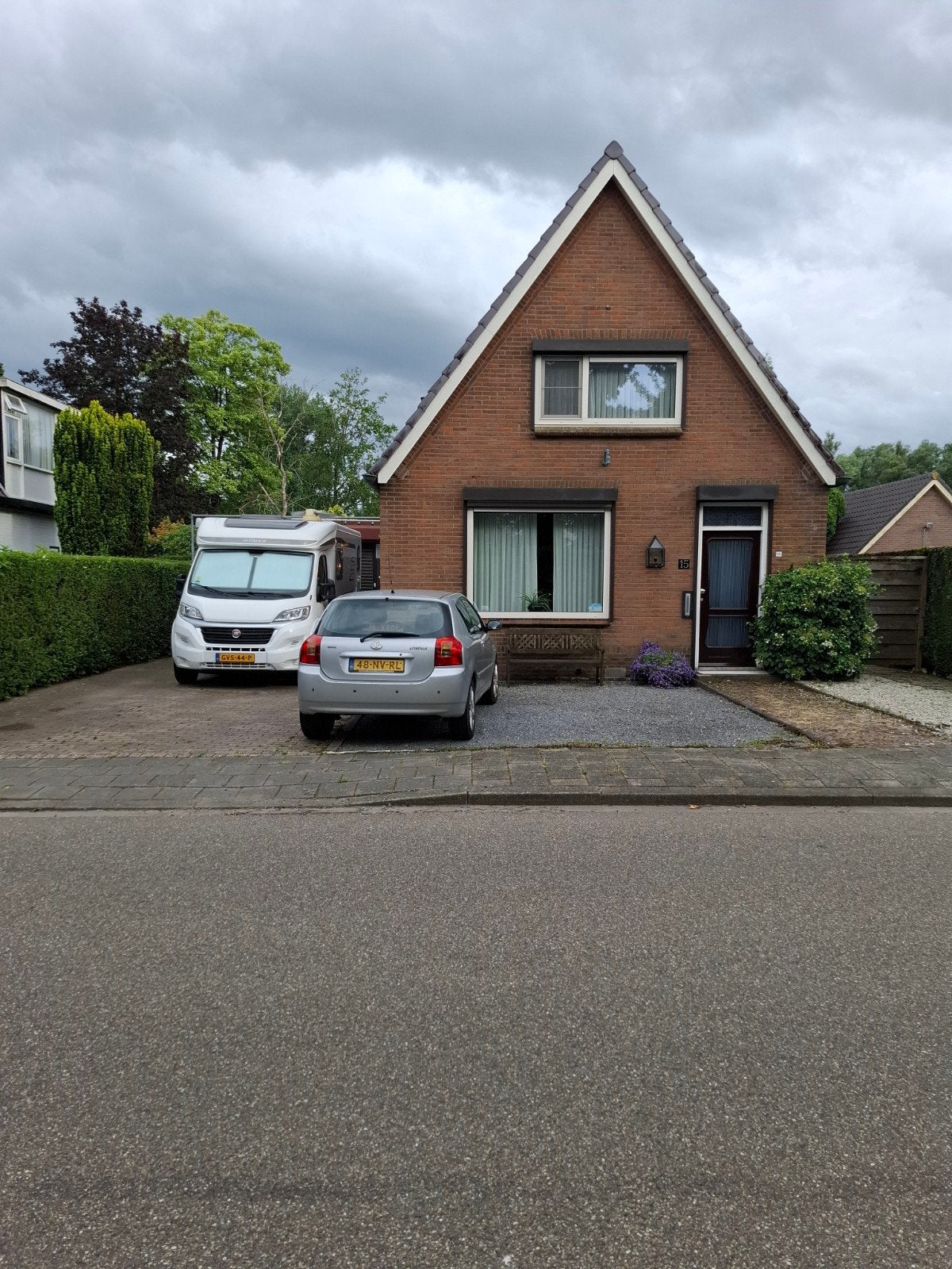 Vrijstaande woning geschikt voor dubbele bewoning met garage, Huizen en Kamers, Huizen te koop, Vrijstaande woning