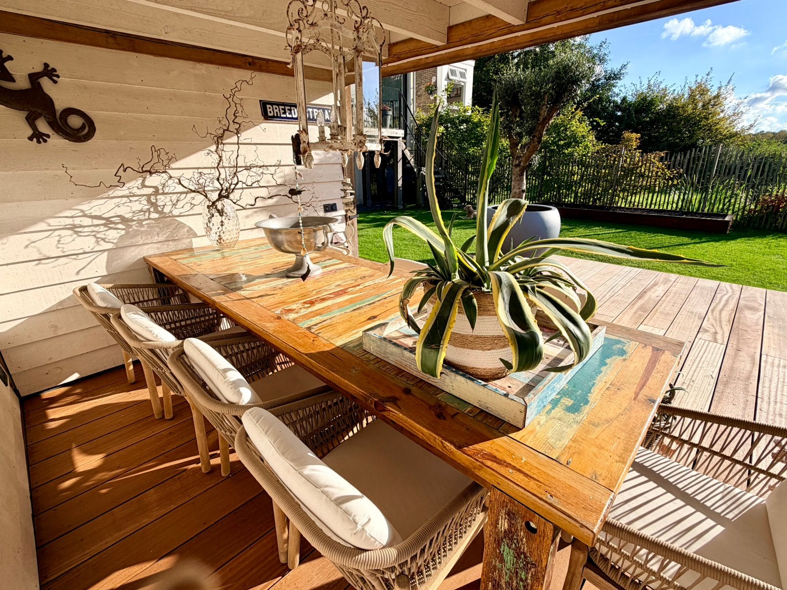 Tuintafel uniek!
