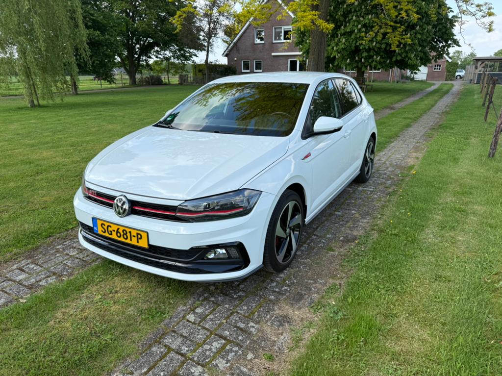 Volkswagen Polo GTI 2.0T | VOLOPTIES | ACC | BEATS | KEYLESS, 4 cilinders, 1984 cc, Wit, Origineel Nederlands