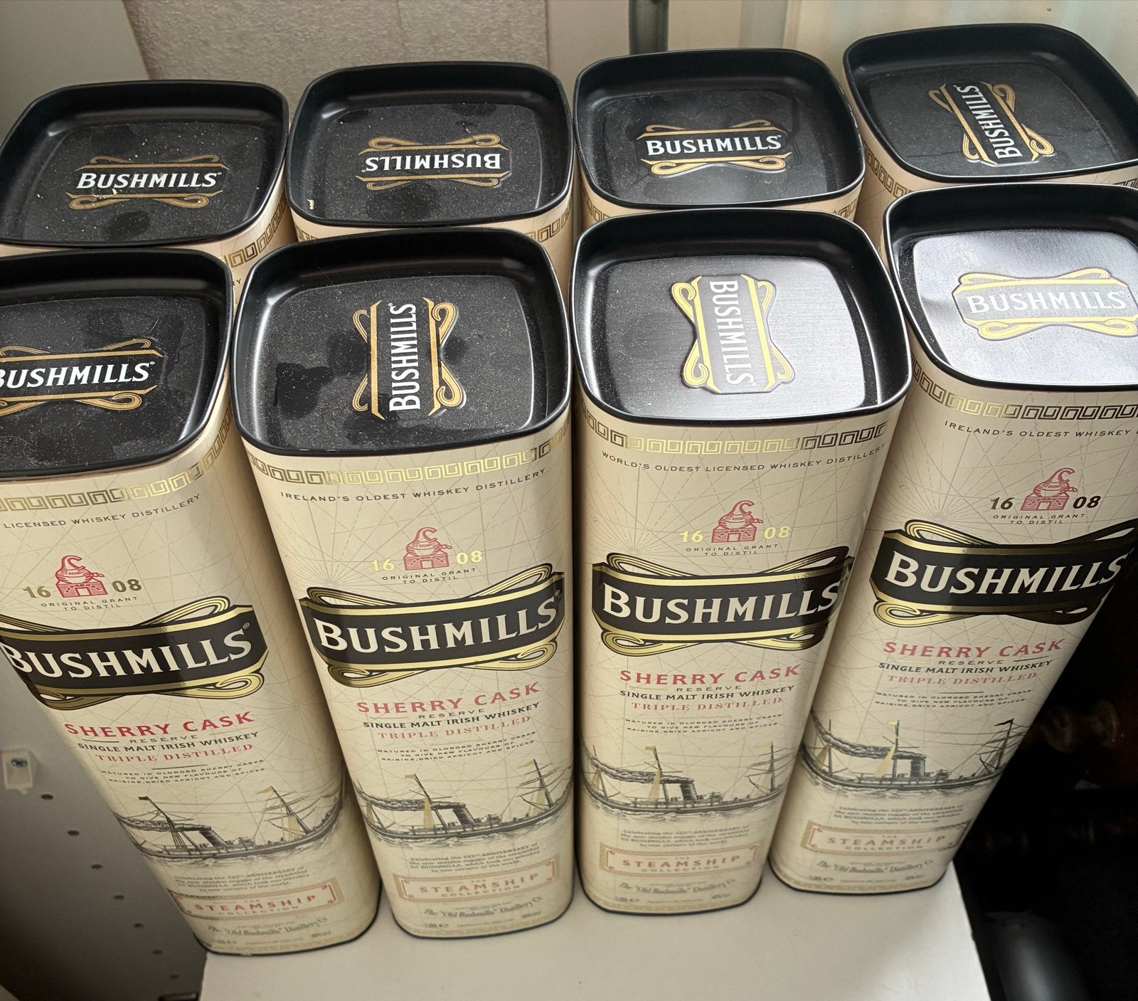 Collectie Bushmills Sherry Cask Whiskey Kokers + fles (leeg), Verzamelen, Ophalen of Verzenden, Gebruikt, Overige gebieden, Overige typen