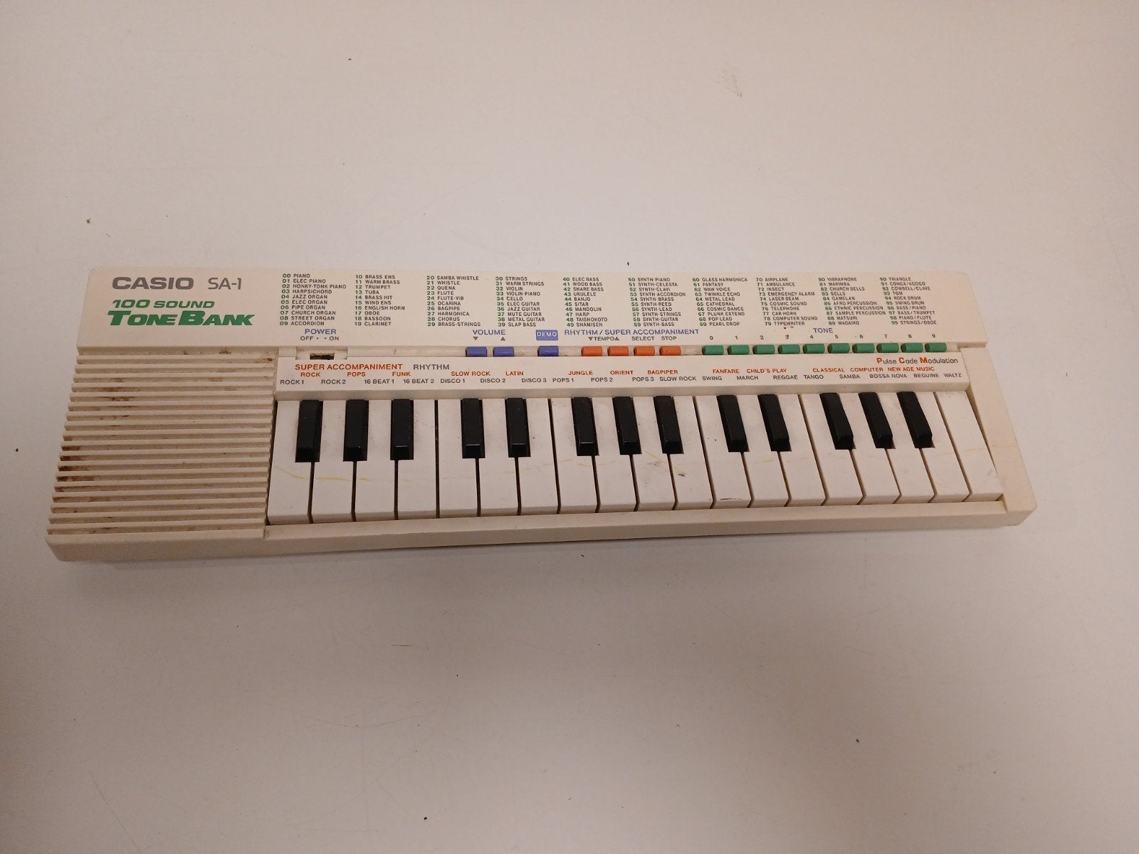 Casio SA-1 wit voor onderdelen tonebank sa1, Muziek en Instrumenten, Keyboards, Ophalen of Verzenden, Gebruikt, 61 toetsen, Casio