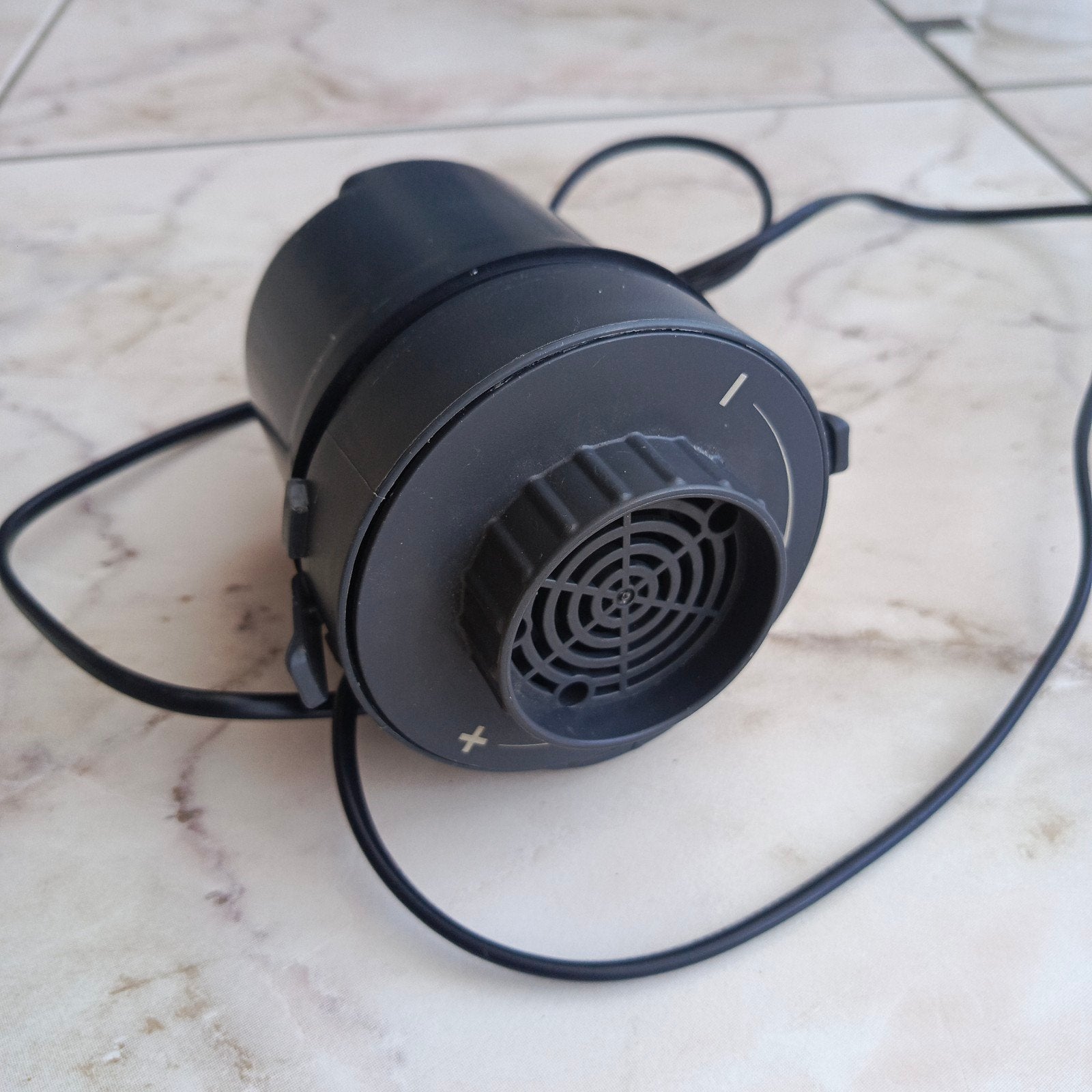 Opblaaspomp intex - Compact en Efficiënt, Witgoed en Apparatuur, Ventilatoren, Ophalen of Verzenden, Gebruikt, Radiatorventilator