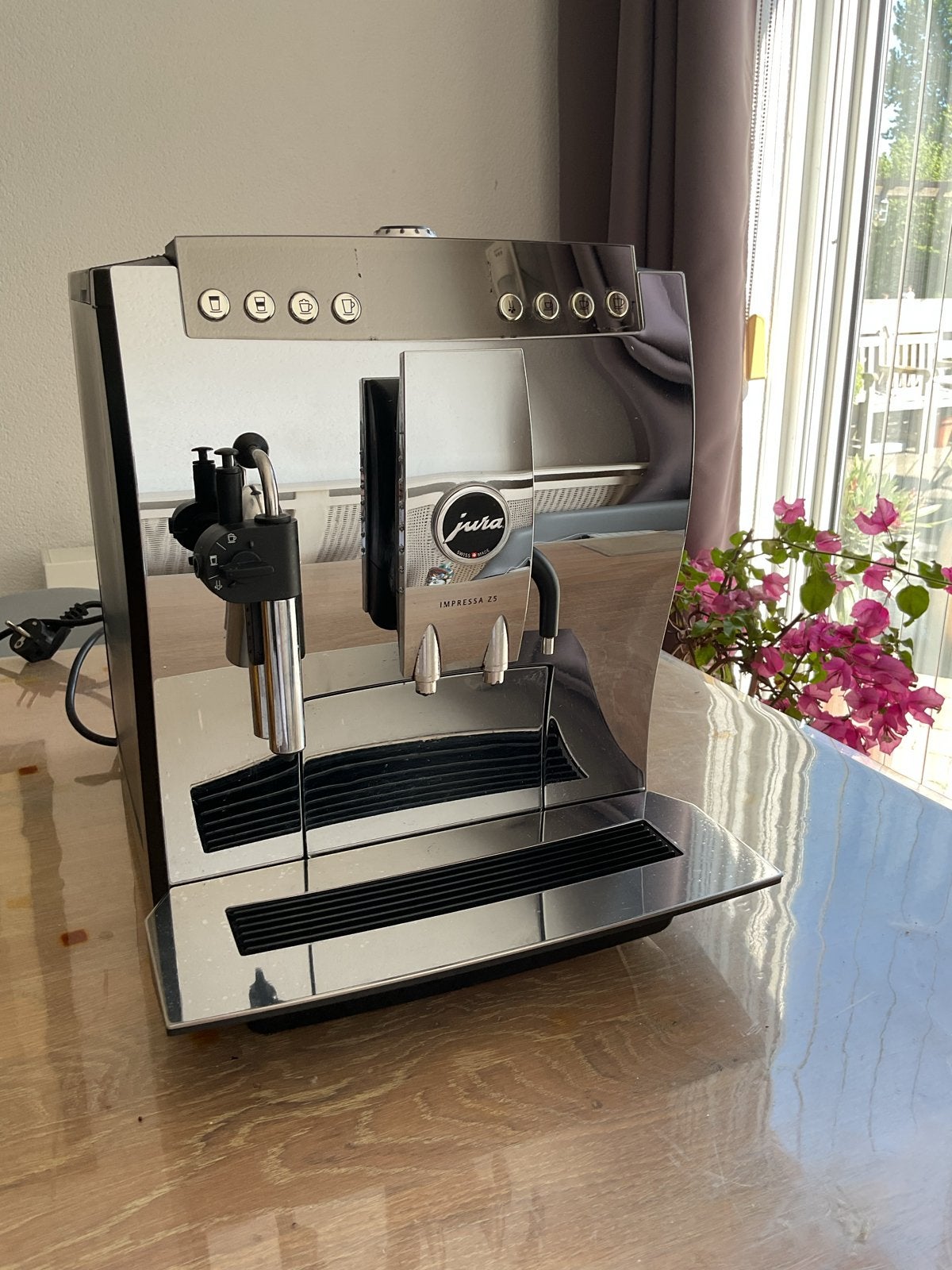 Jura Impressa Z5 Generatie II Koffiemachine, Witgoed en Apparatuur, Koffiezetapparaten, Ophalen, Afneembaar waterreservoir, Gebruikt