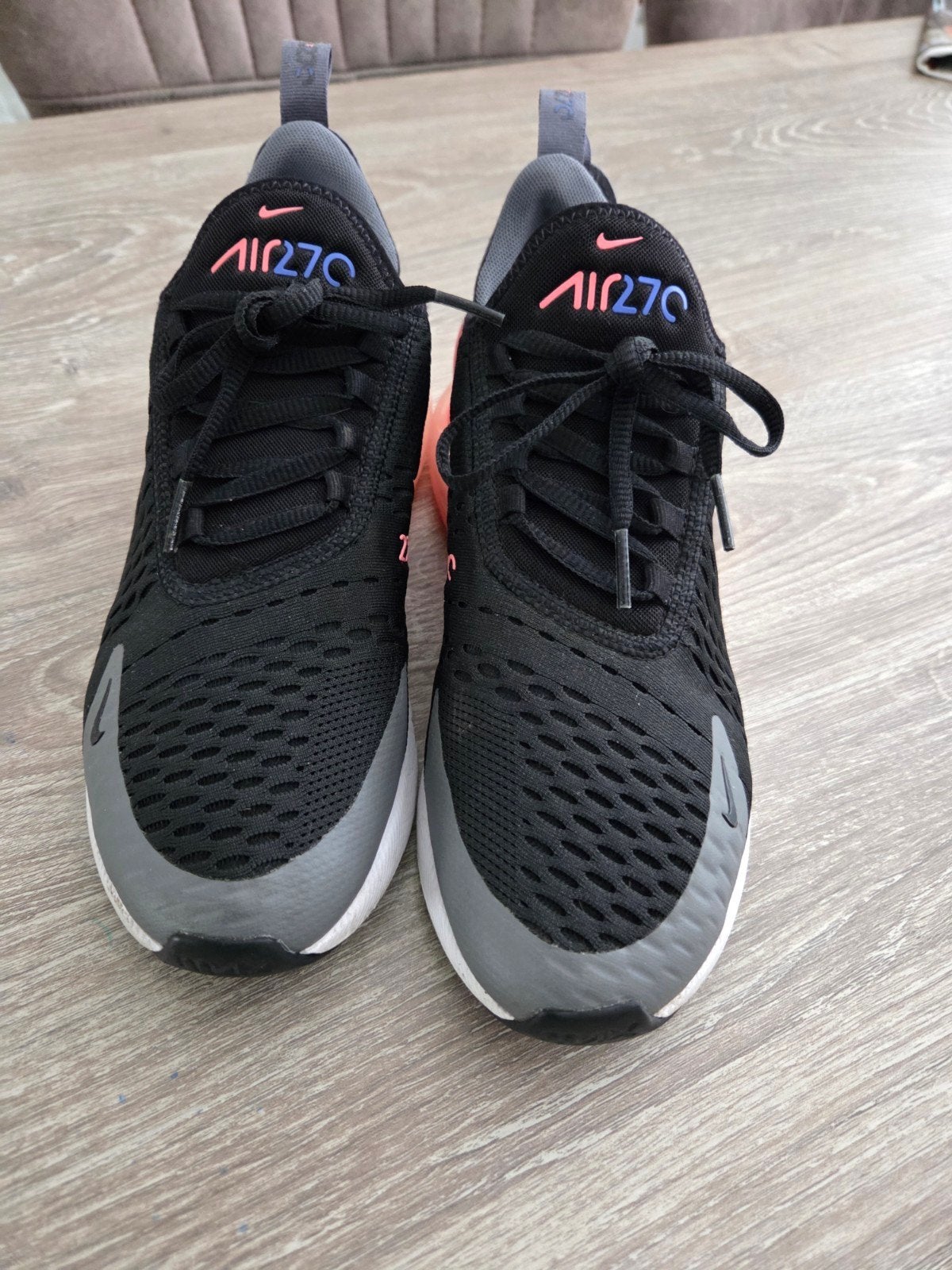 Nike Air Max 270 Sneakers - Zwart/Roze/Grijs, Zwart, Nike, Ophalen of Verzenden, Sneakers of Gympen