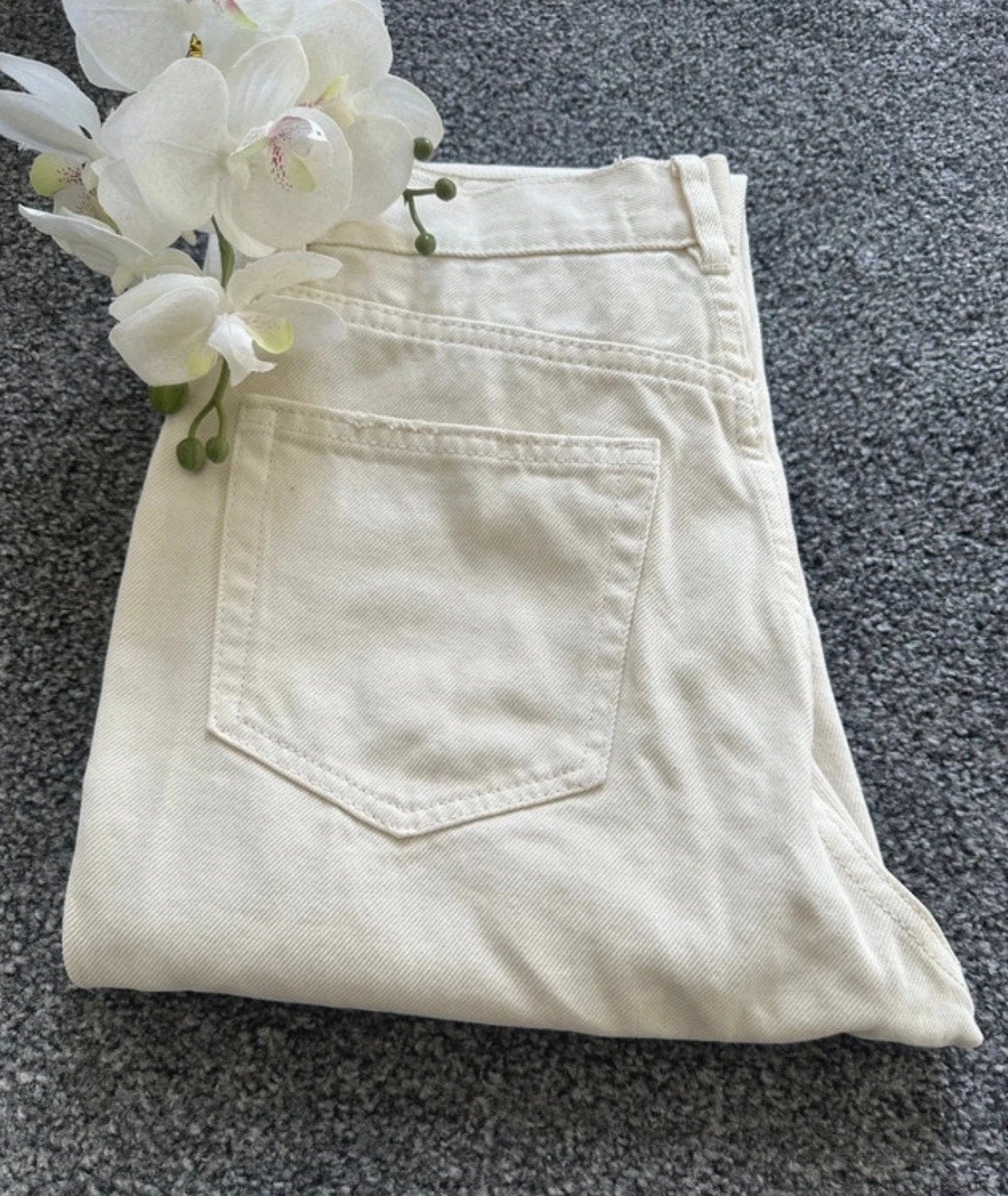 ZGAN, mooie crème Pull&Bear Mom Jeans - maat S/36, Ophalen of Verzenden, Zo goed als nieuw, Overige kleuren, W28 - W29 (confectie 36)