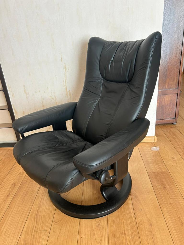 Zwart fauteuil, Ophalen, Gebruikt, 50 tot 75 cm, Leer
