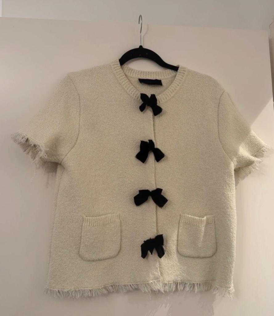 Leuke Zara top met strikjes, Kleding | Dames, Tops, Wit, Maat 42/44 (L), Ophalen of Verzenden, Zo goed als nieuw