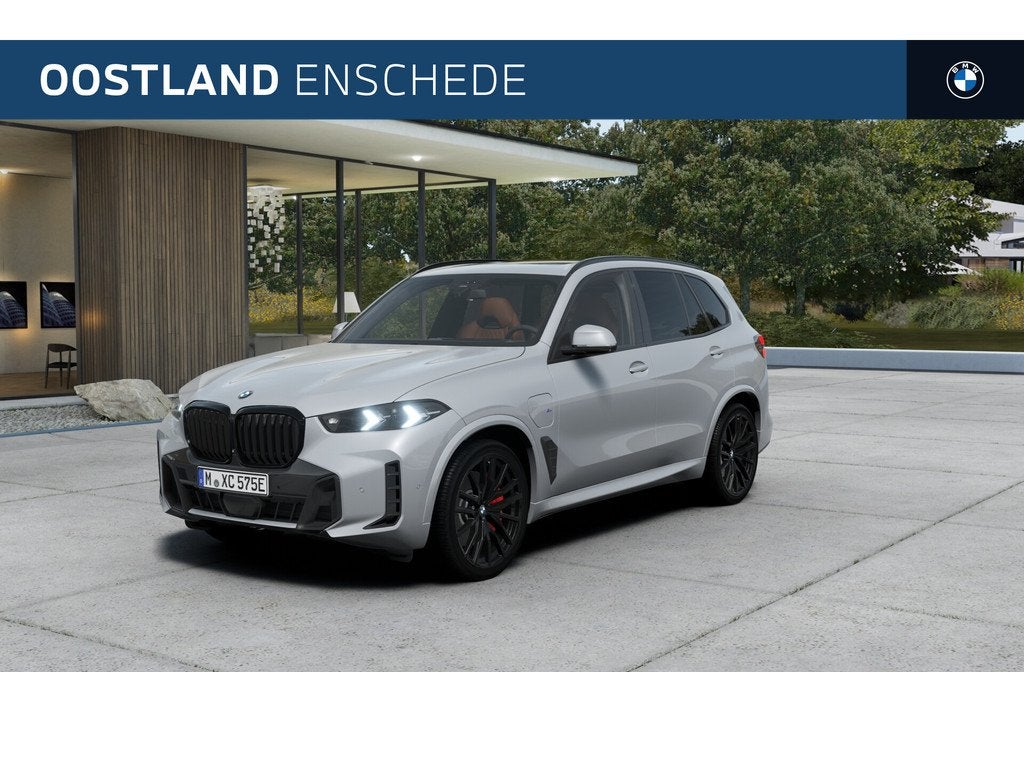 BMW X5 xDrive50e M Sport Automaat / Panoramadak Sky Lounge /, Automaat, X5, 2395 kg, Leder