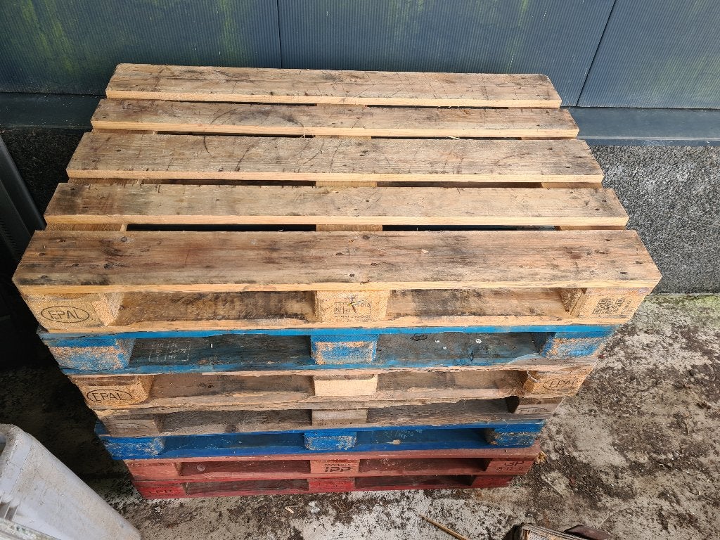 8 Pallets waarvan 4x europallets, Ophalen, Gebruikt, 25 tot 50 mm, Pallet