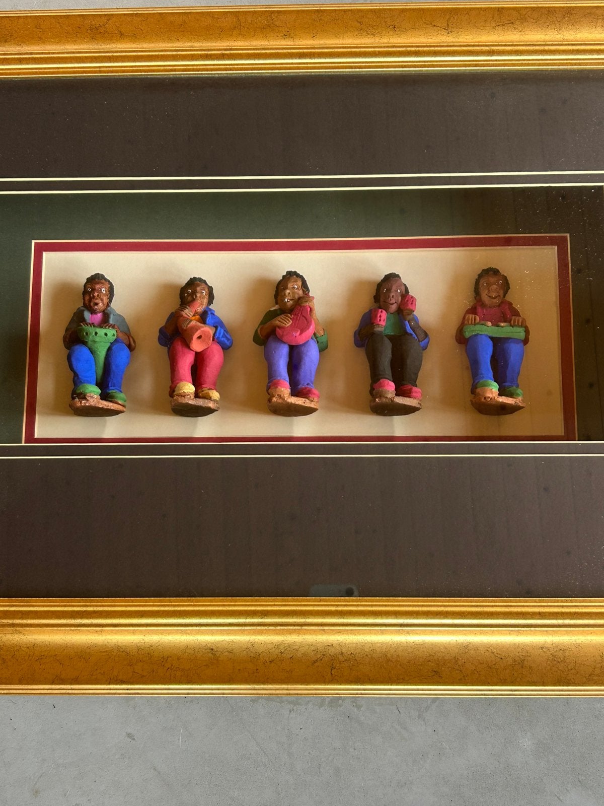 traditionele Zuid-Afrika kunst kleifiguurtjes schaduwkast, Ophalen of Verzenden